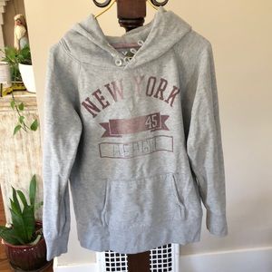 American Eagle grey pullover hoodie sweatshirt